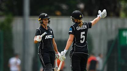 New Zealand Women posted a world record 490