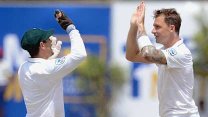 Dale Steyn picked up a wicket on his return to Test cricket and moved within touching distance of Shaun Pollock's South Africa record
