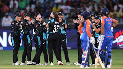 New Zealand consign India to heavy loss in Dubai demolition