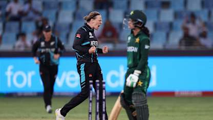 Pakistan and India bow out as New Zealand win to reach semis