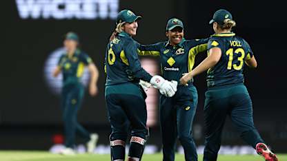 Australia retain Ashes at earliest opportunity with solid win in first T20I