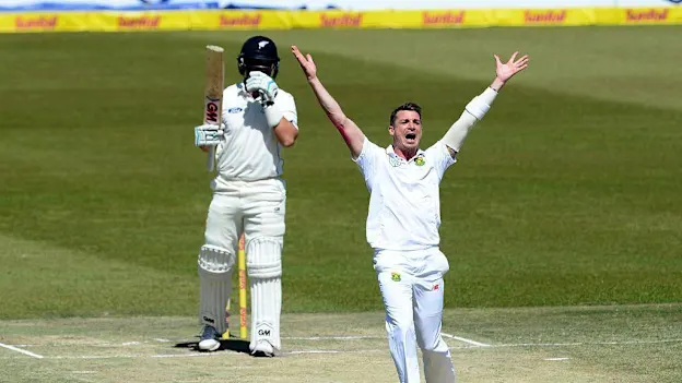76802 2nd Sunfoil International Test: South Africa v New Zealand, Day 4