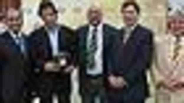 10812 Imran Khan_70