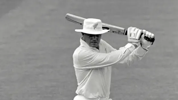 Logo of Martin Crowe