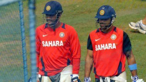 31698 MS Dhoni and Virat Kohli