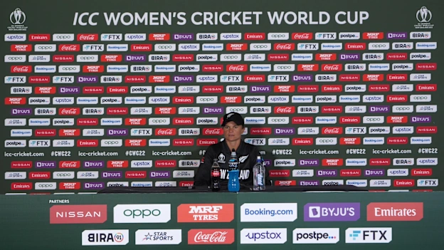 Post-Match-New-Zealand-Suzie-Bates-07-03-2022_Moment