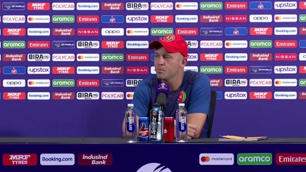 Jonathan-Trott-10-11-23
