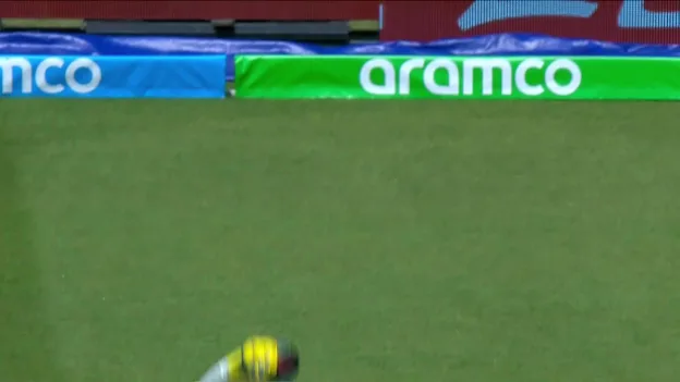 Logo of Umesh Yadav - Wicket - Australia vs India