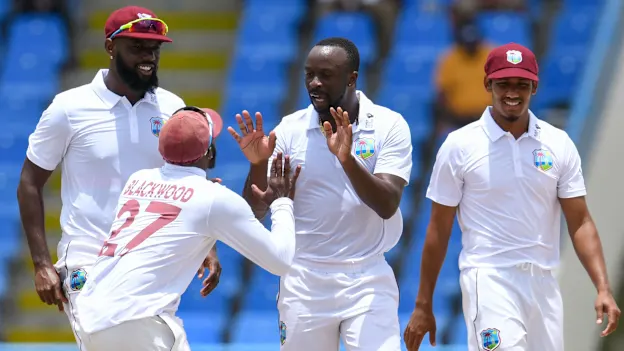 Kemar Roach