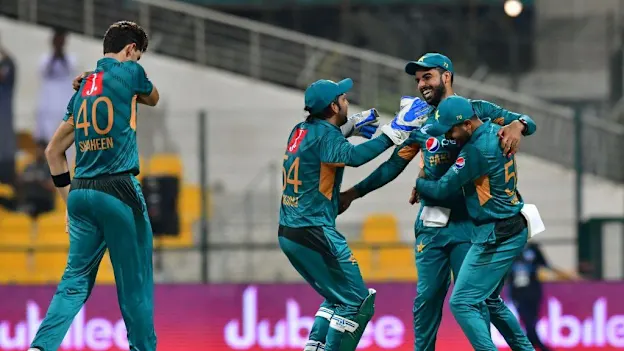 Pakistan win first T20I