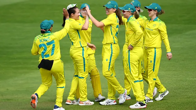 Australia-beat-Pakistan