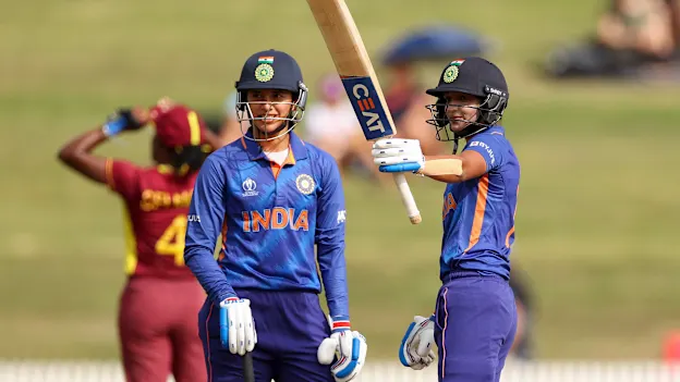 Smriti Mandhana and Harmanpreet Kaur