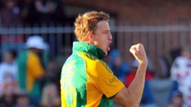 27054 morne morkel oct26 2011