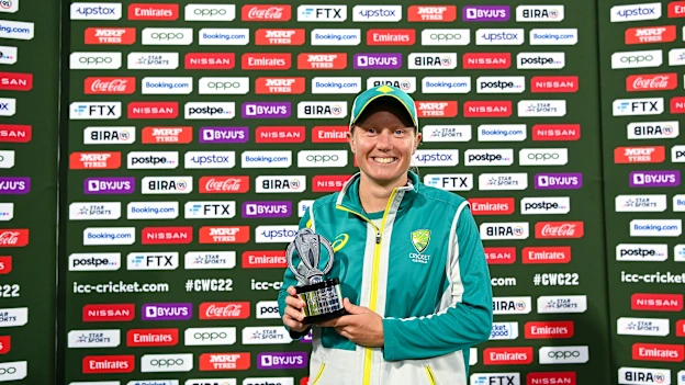Alyssa Healy of Australia poses with the Player of the Match award during the 2022 ICC Women's Cricket World Cup match between Australia and Pakistan at Bay Oval on March 08, 2022 in Tauranga, New Zealand.