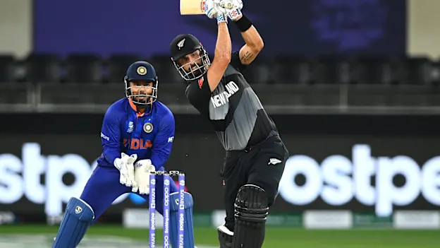 MT20WC_2021_MATCH 28_INDvNZL_New Zealand_5.2_Mitchell_SIX