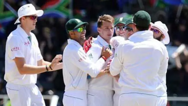 42153 Dale Steyn celebrates