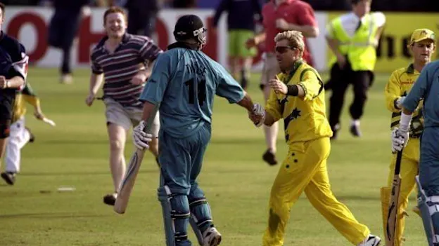 66590 Shane Warne of Australia Roger Twose of New Zealand