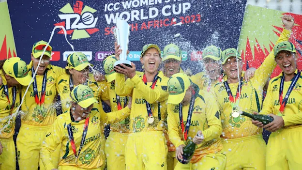 Meg Lanning of Australia lifts the ICC Women's T20 World Cup following the ICC Women's T20 World Cup Final match between Australia and South Africa at Newlands Stadium on February 26, 2023 in Cape Town, South Africa.