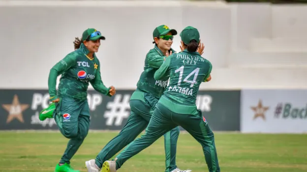 Pakistan celebrate