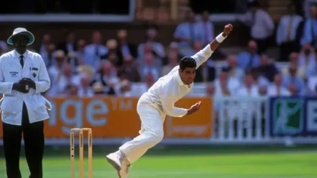 Logo of Waqar Younis