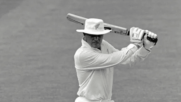 Martin Crowe