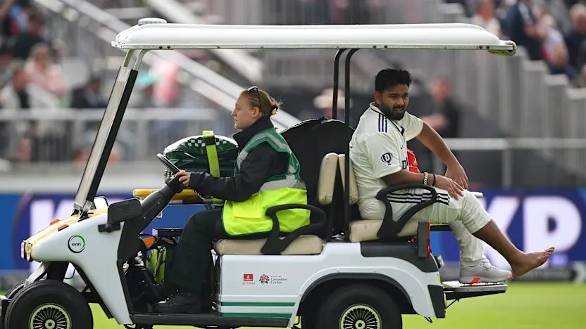 Rishabh Pant injured; to bat but not keep wickets.