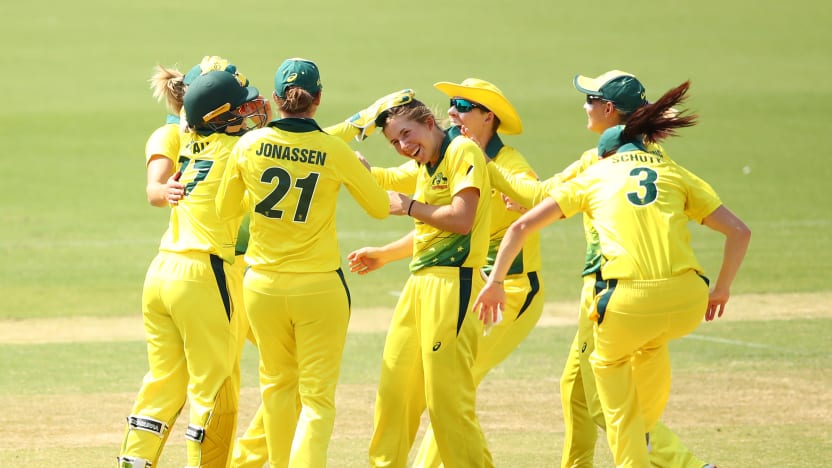 Lanning Spinners Guide Australia To 19th Straight Odi Win