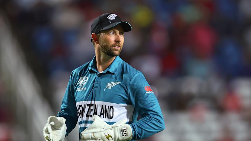 New Zealand pair opt out of central playing contract list