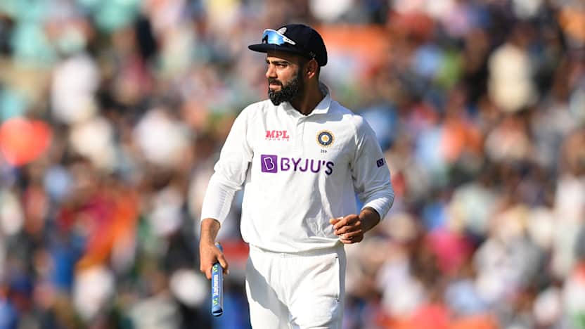 Virat Kohliがテストクリケットを出発するように、反応