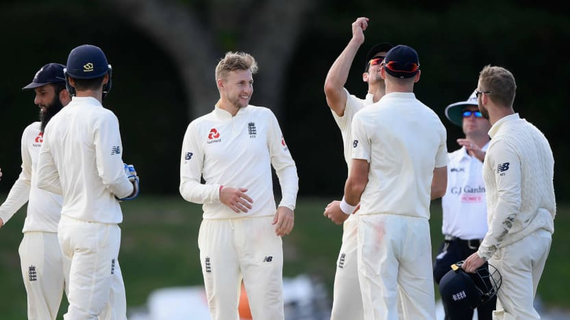 England bowlers have 13-wicket day with the red ball