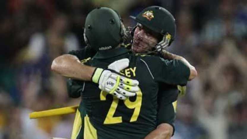 Hussey Lee Star In Australia S Win