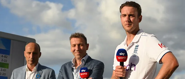 Broad (right) alongside former England captains Nasser Hussain (left) and Michael Atherton (centre) // Getty Images