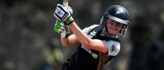 38880 Amy Satterthwaite hit 32 not out in New Zealand?s win