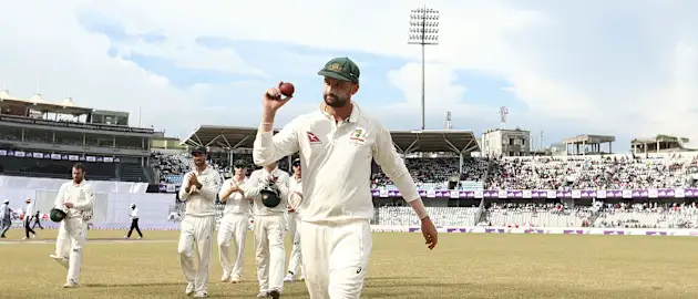 Nathan Lyon wrapped up the Bangladesh innings for 221, finishing with figures of six for 82.