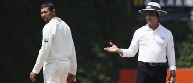 33321 Tillakaratne Dilshan april 06,2012