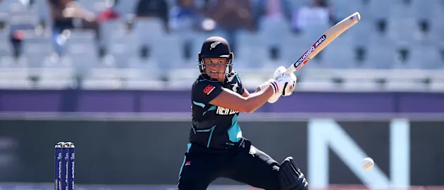 Suzie Bates of New Zealand plays a shot during the ICC Women's T20 World Cup group A match between New Zealand and Bangladesh at Newlands Stadium on February 17, 2023 in Cape Town, South Africa.