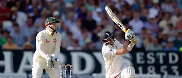 Joe Root went to the top of the ICC Test batting rankings during the 2015 Ashes.