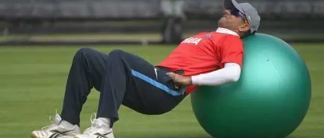 25333 dravid aug31 2011