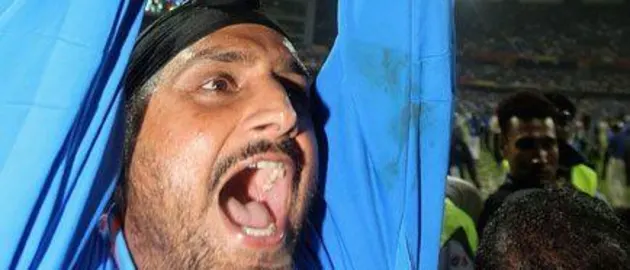 21768 Harbhajan Singh celebrates the World Cup win