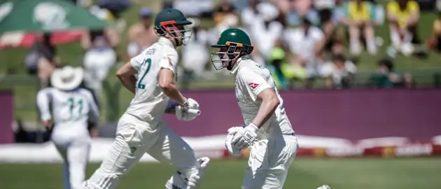 Australia seize control in Cape Town with Day 2 lead