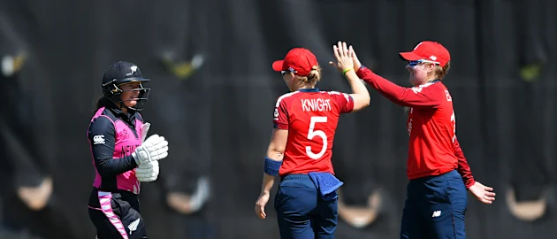 Sophie Ecclestone of England celebrates the wicket of Hayley Jensen of New Zealand with Heather Knight captain of England during the ICC Women's T20 Cricket World Cup Warm Up match between England and New Zealand at Karen Rolton Oval on February 16, 2020.