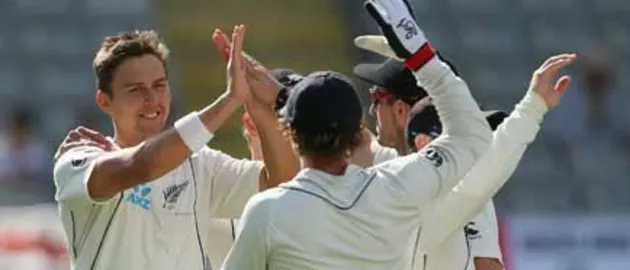 44069 Trent Boult celebrates with teammates