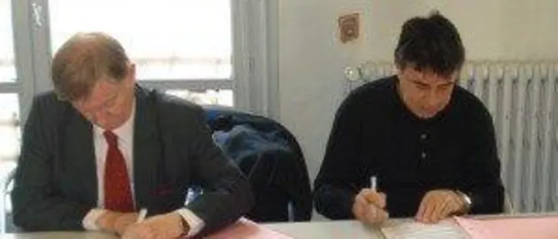 31470 The signing of the agreement