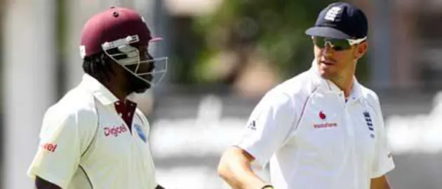 34584 Kevin Pietersen with Chris Gayle