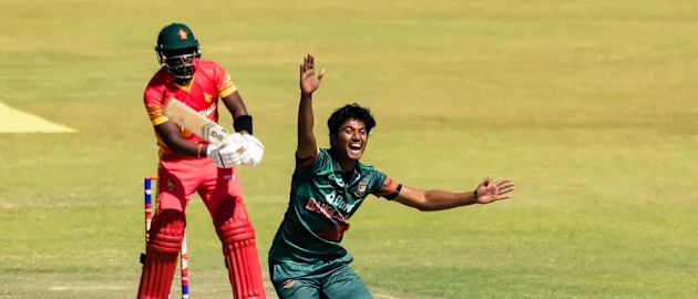 Hasan Mahmud in action against Zimbabwe