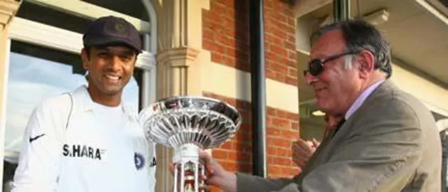 23936 dravid july12 2011