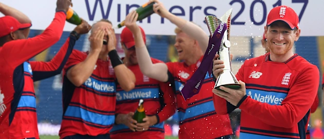 Eoin Morgan with the England team