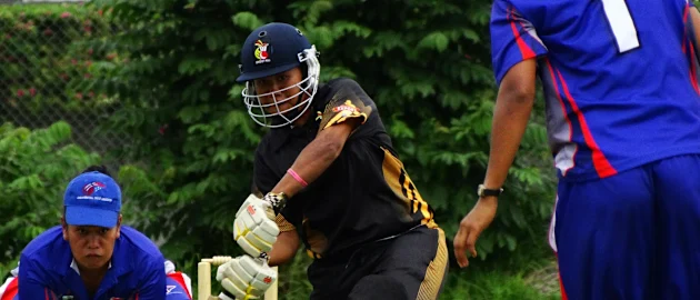 Pauke Siaka batting against Samoa in 2016