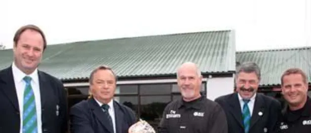 1362 Koertzen makes history by becoming first umpire to stand in 200 ODIs