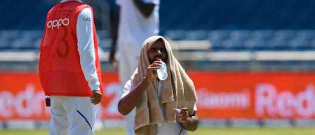 Hanuma Vihari takes a moment to cool down during the course of his century